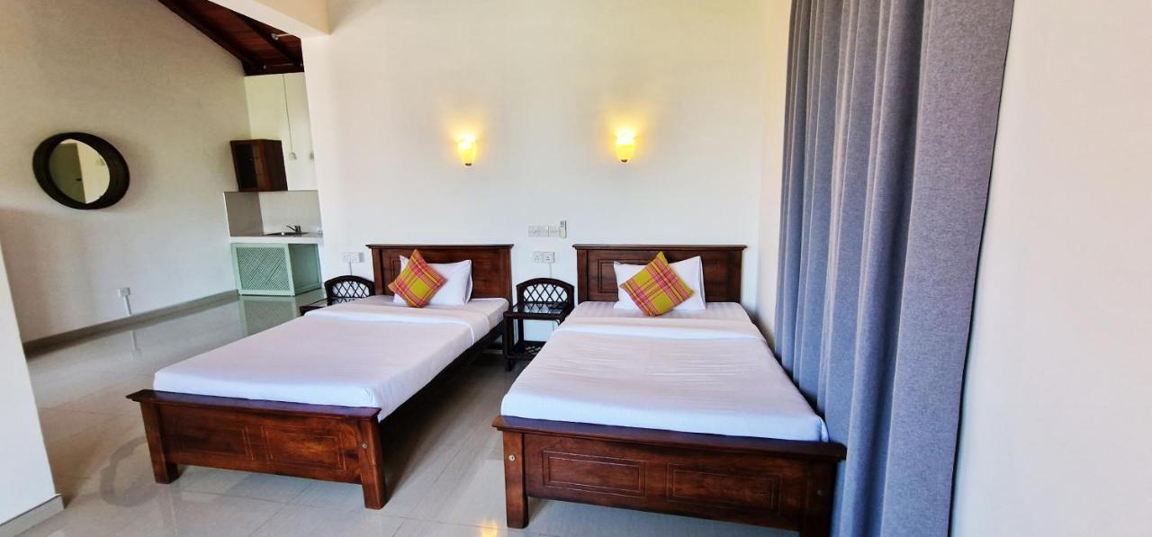 Chill Hill Hikkaduwa Hotel Exterior foto