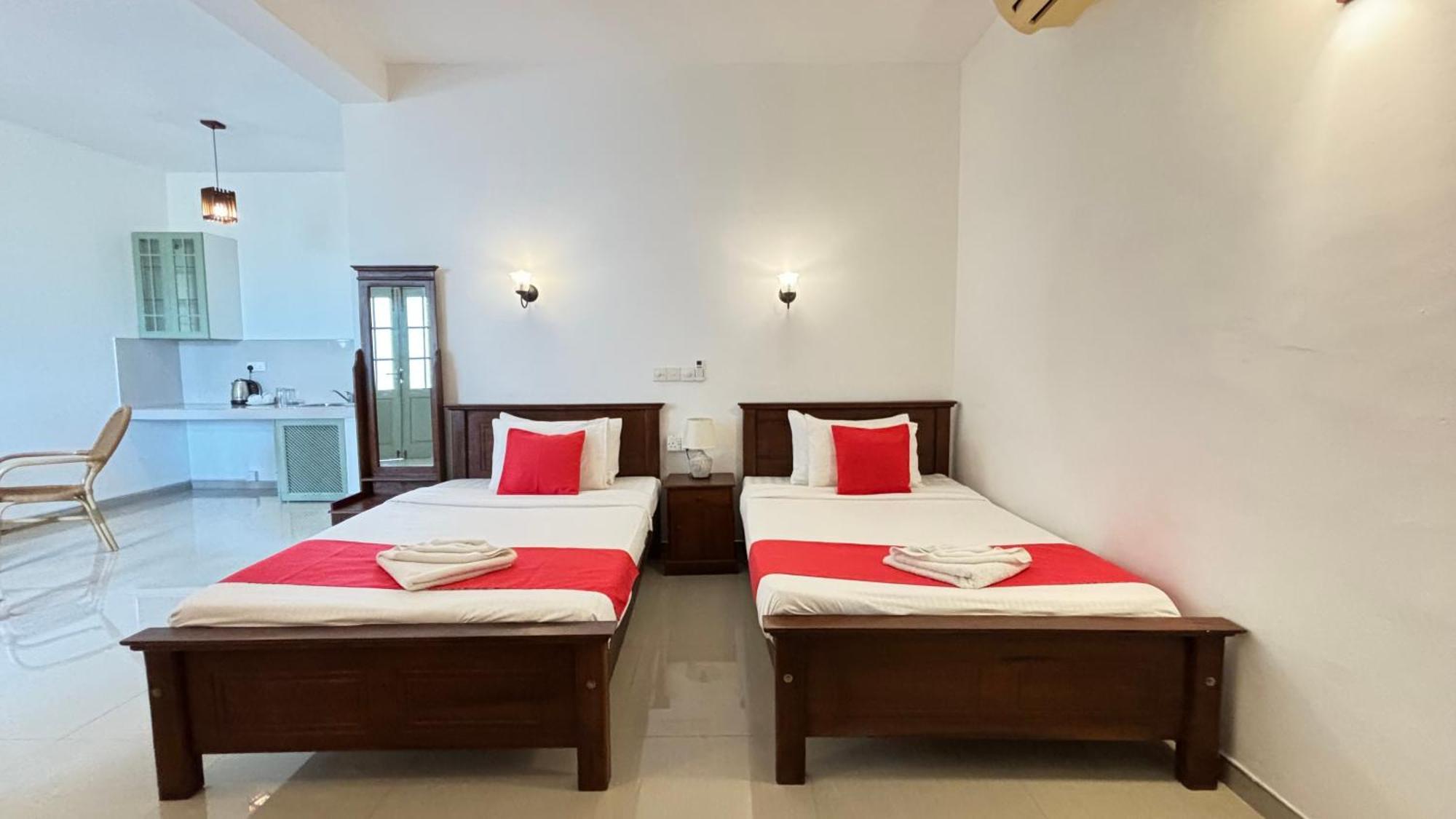 Chill Hill Hikkaduwa Hotel Exterior foto